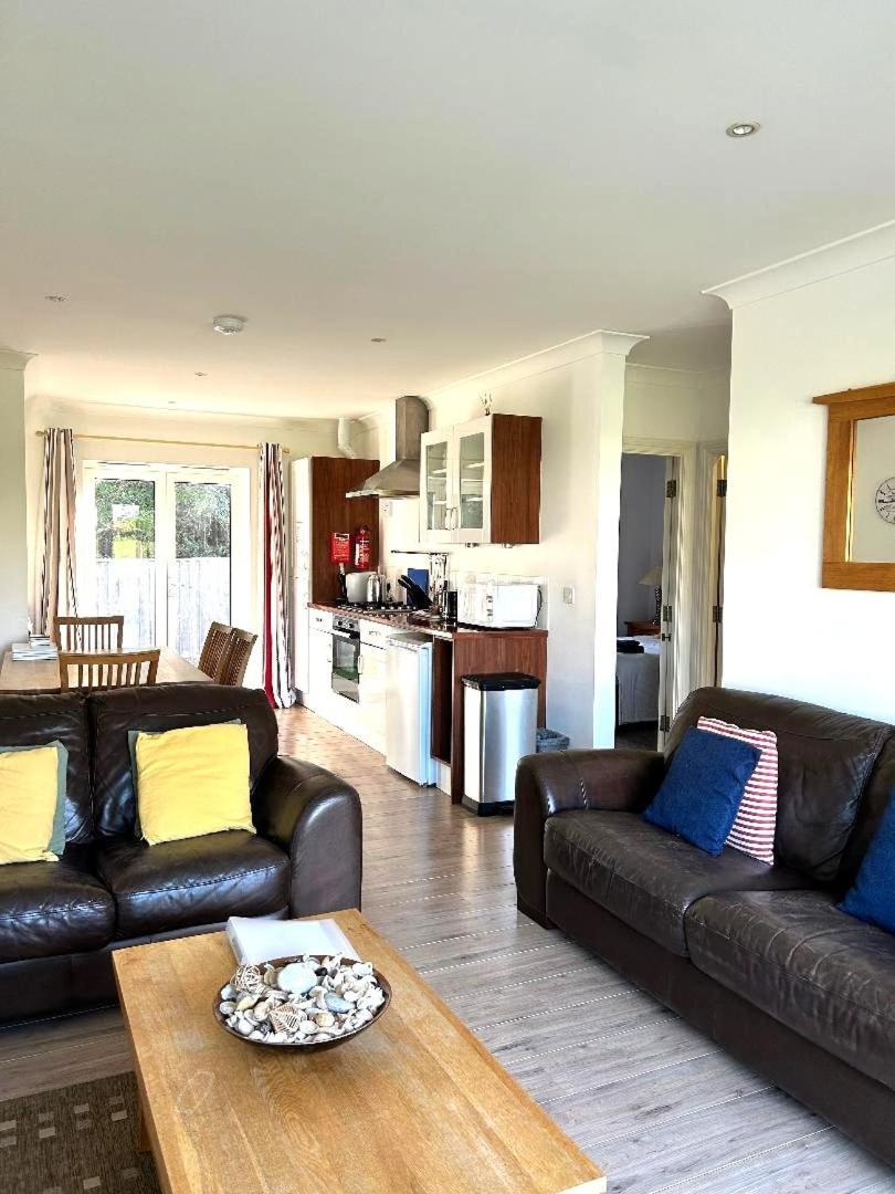 Cape A2 Westbay Club, A 2 Bedroom Cottage, Isle Of Wight * Yarmouth (Isle Of Wight)